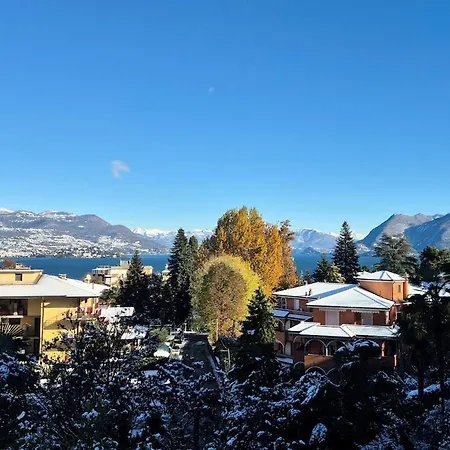 Sunset Lakeview Small Paradise *